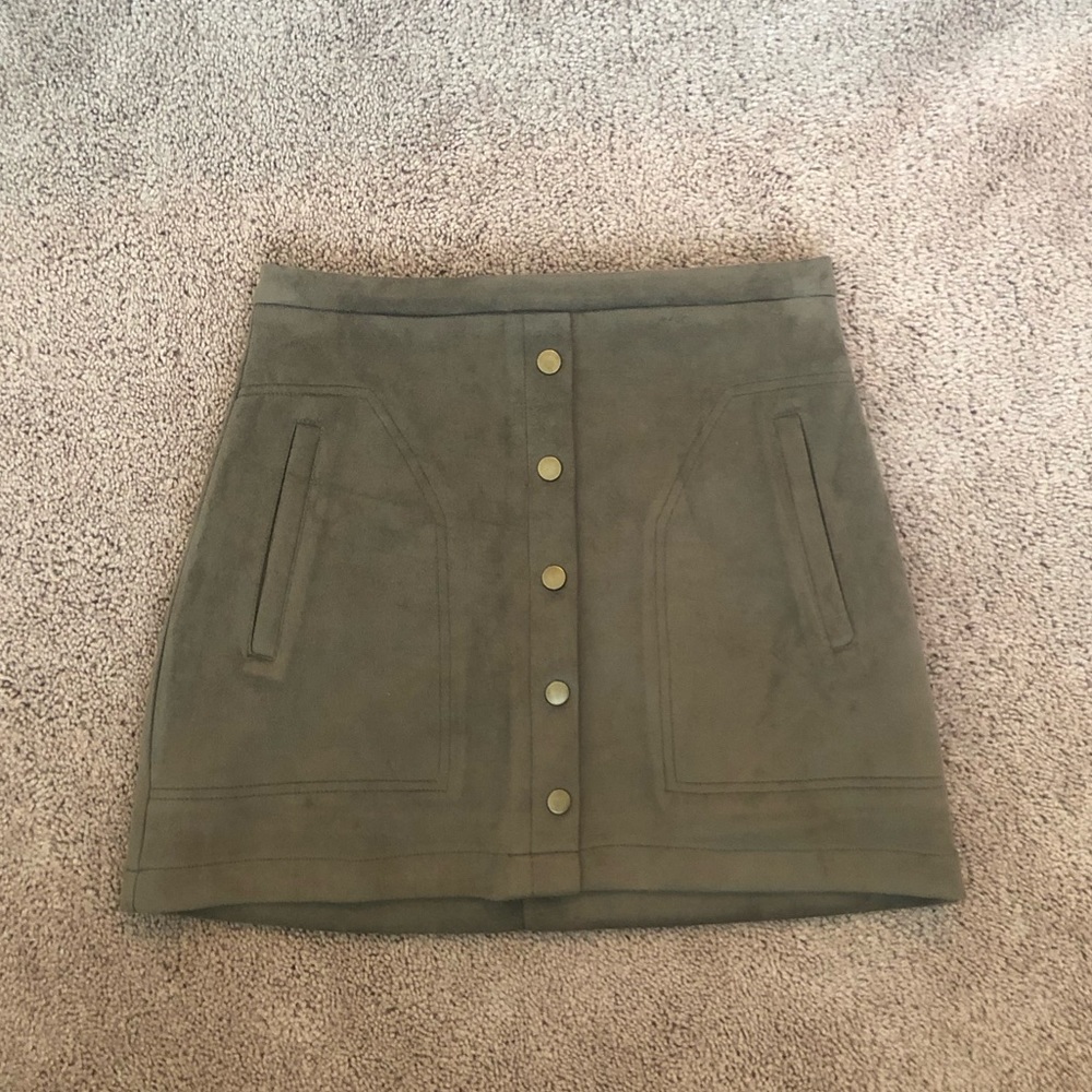 Brown/tan suede skirt